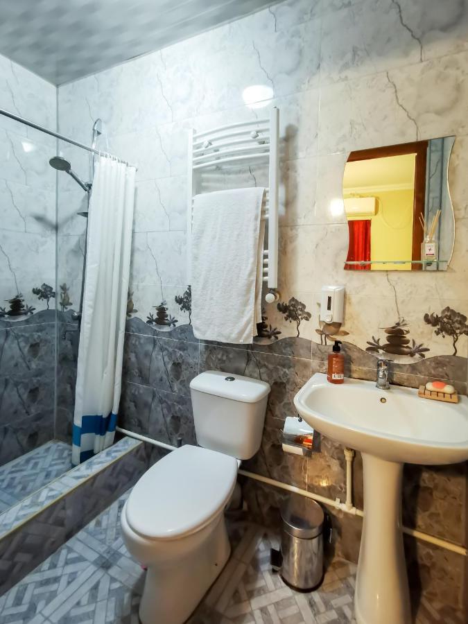 Myvibe Hotel Тбилиси Екстериор снимка